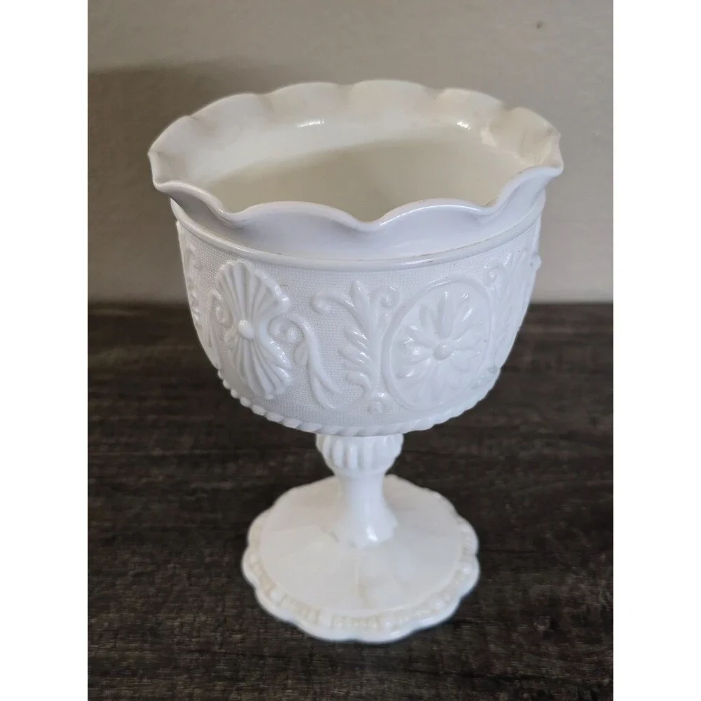 Vintage Indiana Milk Glass Pedestal Compote Floral Medallion Daisy Flat Edge